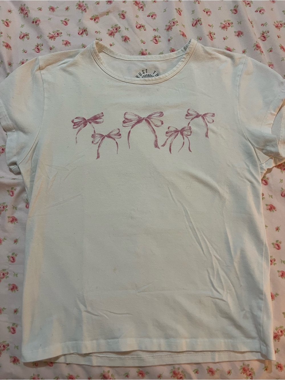 Marshalls White Short-Sleeve Tee with Pink Bow Motif